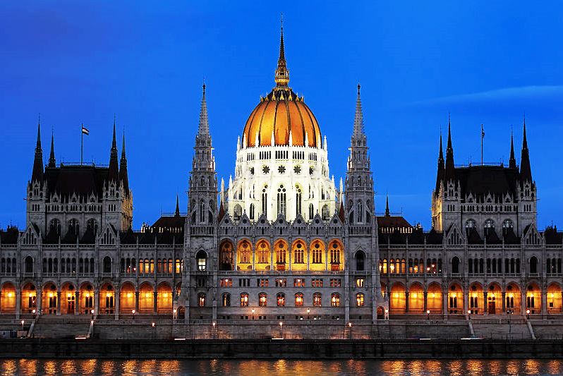 Wikipedia Budapest Parlament